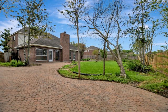 1709 Orlando Street, Friendswood, TX 77546