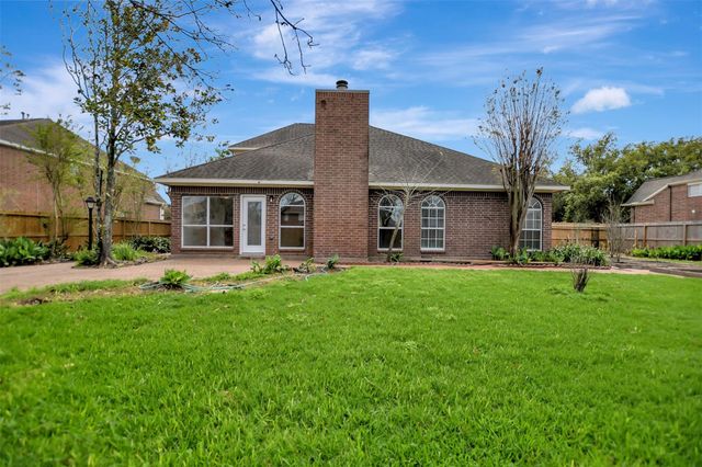 1709 Orlando Street, Friendswood, TX 77546