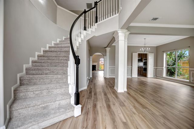 1709 Orlando Street, Friendswood, TX 77546