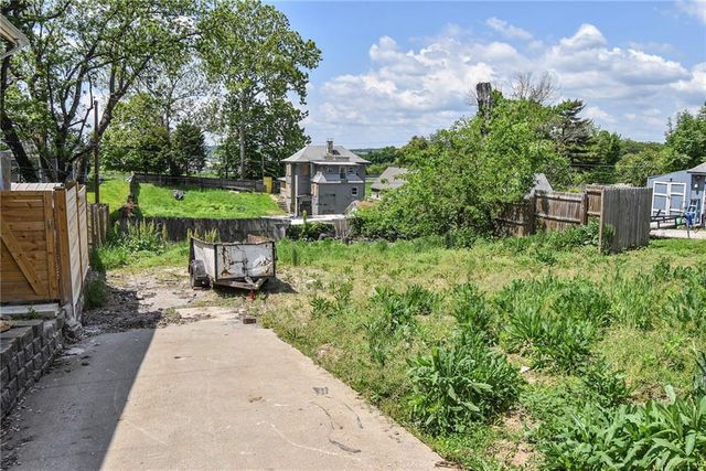 508 Wallace Avenue, Kansas City, MO 64125