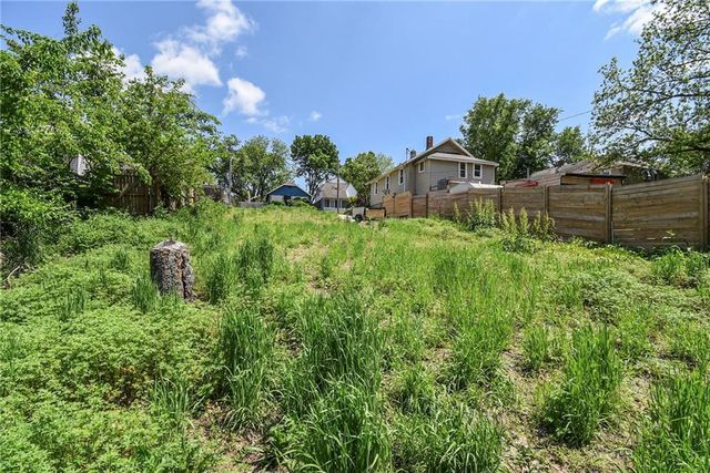 508 Wallace Avenue, Kansas City, MO 64125
