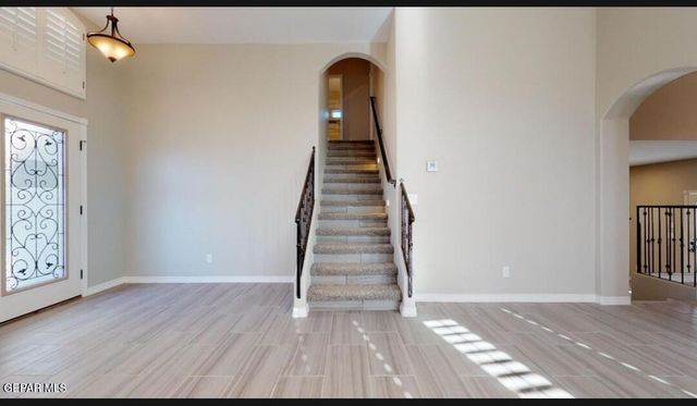 953 BOSCOBEL Street, El Paso, TX 79928