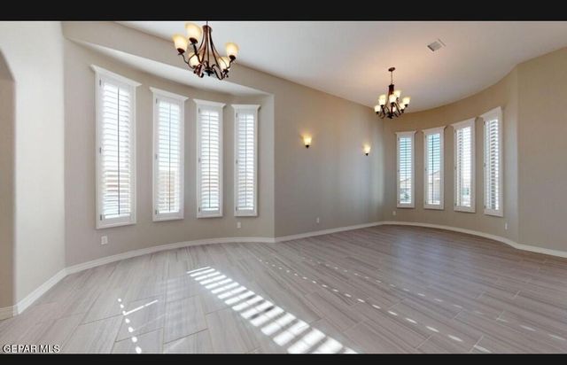 953 BOSCOBEL Street, El Paso, TX 79928