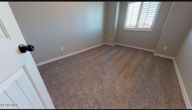 953 BOSCOBEL Street, El Paso, TX 79928