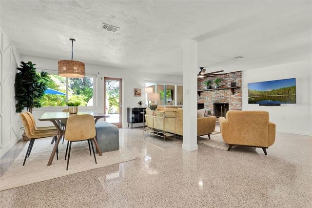 322 CEDAR AVENUE, New Smyrna Beach, FL 32169