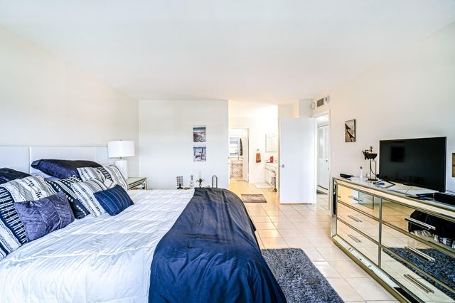 5100 N Ocean Blvd Apt 1217, Fort Lauderdale, FL 33308