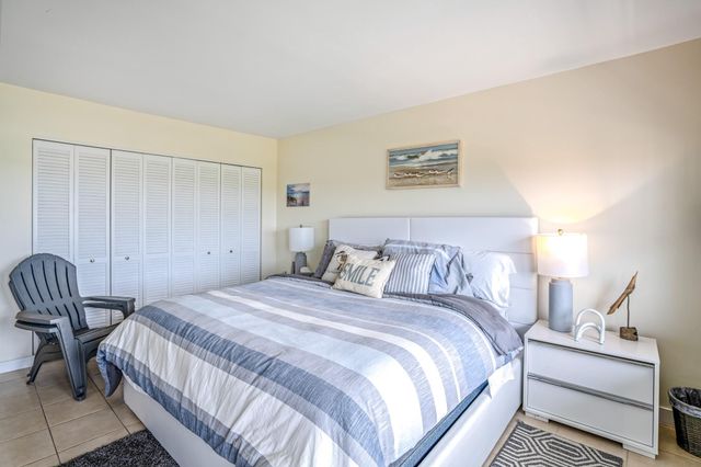 5100 N Ocean Blvd Apt 1217, Fort Lauderdale, FL 33308