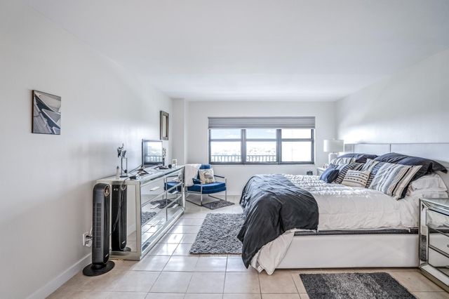 5100 N Ocean Blvd Apt 1217, Fort Lauderdale, FL 33308