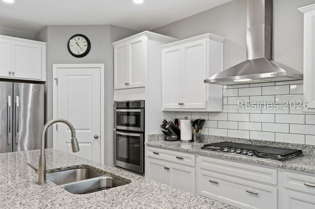 673 Village Green Ln, Okatie, SC 29909