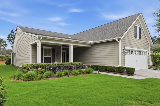 673 Village Green Ln, Okatie, SC 29909