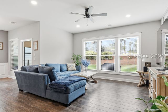 673 Village Green Ln, Okatie, SC 29909