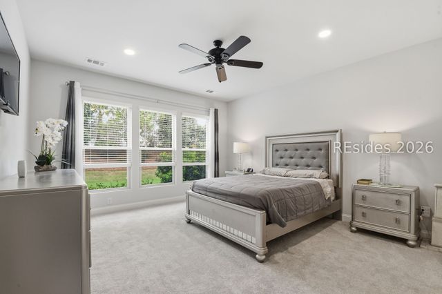 673 Village Green Ln, Okatie, SC 29909