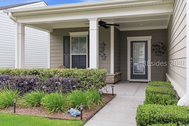 673 Village Green Ln, Okatie, SC 29909
