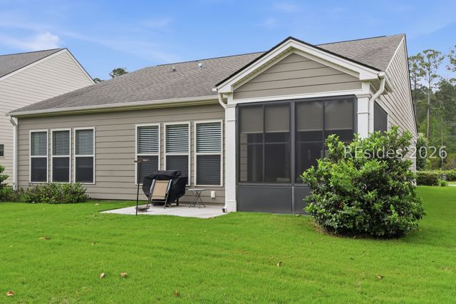 673 Village Green Ln, Okatie, SC 29909