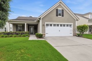 673 Village Green Ln, Okatie, SC 29909