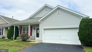 4 QUAIL RD, Barnegat, NJ 08005