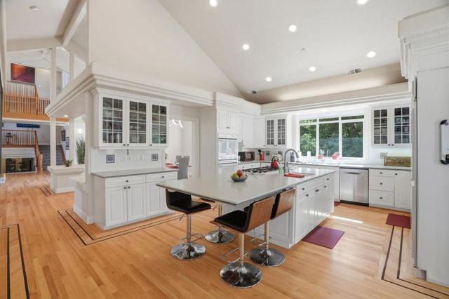 24106 Deerpath Road, Saratoga, CA 95070