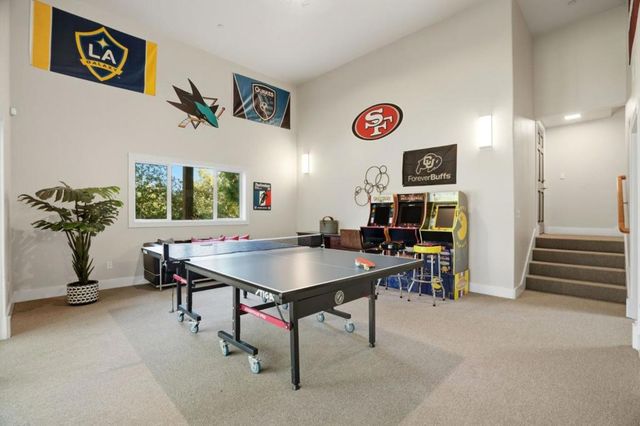 24106 Deerpath Road, Saratoga, CA 95070