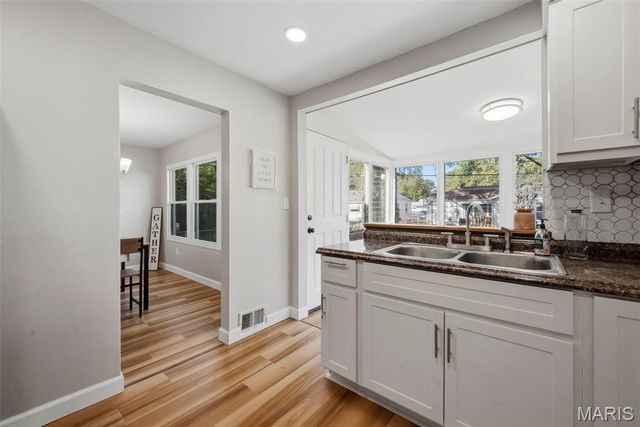 10501 Hoyt Drive, St Louis, MO 63137