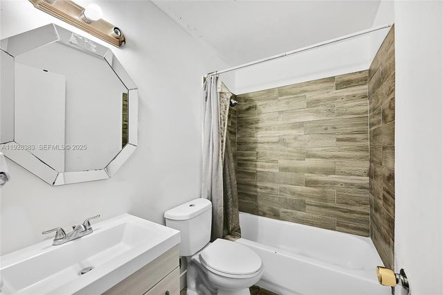 634 NW 15th Ave, Fort Lauderdale, FL 33311