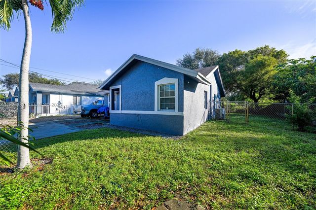 634 NW 15th Ave, Fort Lauderdale, FL 33311