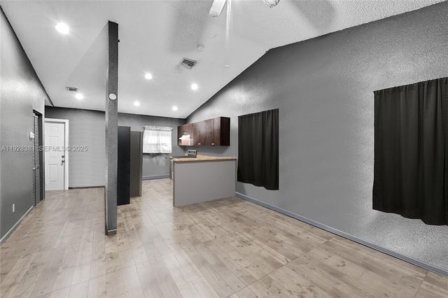 634 NW 15th Ave, Fort Lauderdale, FL 33311