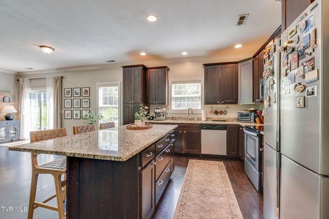 29 Dunham Circle, Johnson City, TN 37601