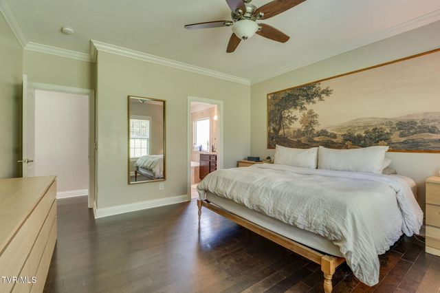 29 Dunham Circle, Johnson City, TN 37601