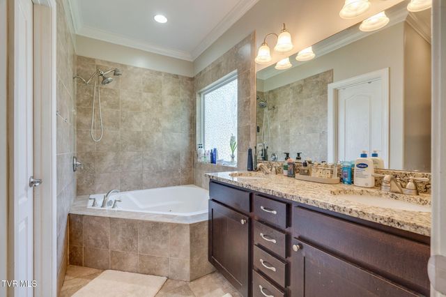 29 Dunham Circle, Johnson City, TN 37601