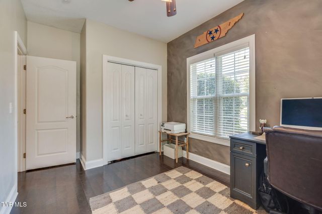 29 Dunham Circle, Johnson City, TN 37601