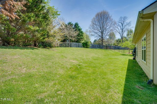 29 Dunham Circle, Johnson City, TN 37601