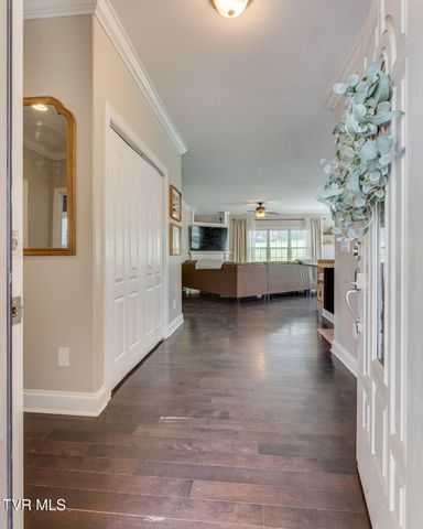 29 Dunham Circle, Johnson City, TN 37601