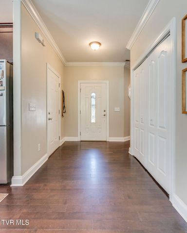 29 Dunham Circle, Johnson City, TN 37601