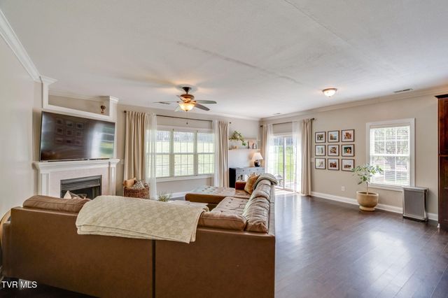 29 Dunham Circle, Johnson City, TN 37601