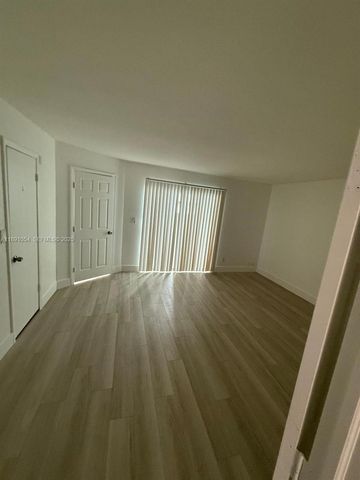 2655 NW 60th Way 195, Sunrise, FL 33313