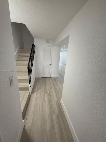 2655 NW 60th Way 195, Sunrise, FL 33313