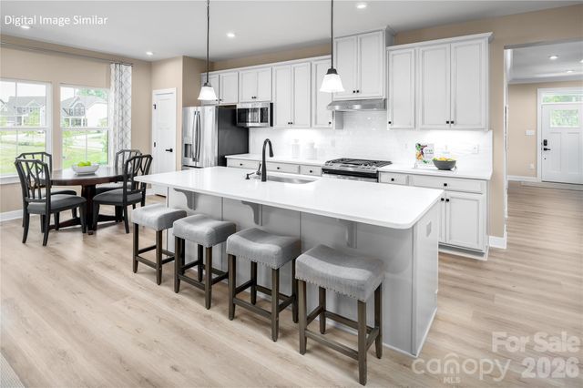 928 Heathway Drive, Charlotte, NC 28213