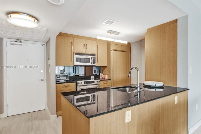 10275 Collins Ave 1116, Bal Harbour, FL 33154
