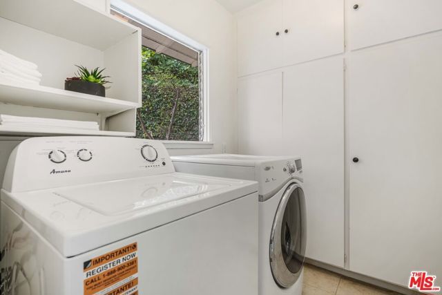10686 Somma Way, Los Angeles, CA 90077