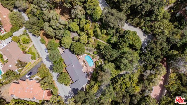 10686 Somma Way, Los Angeles, CA 90077