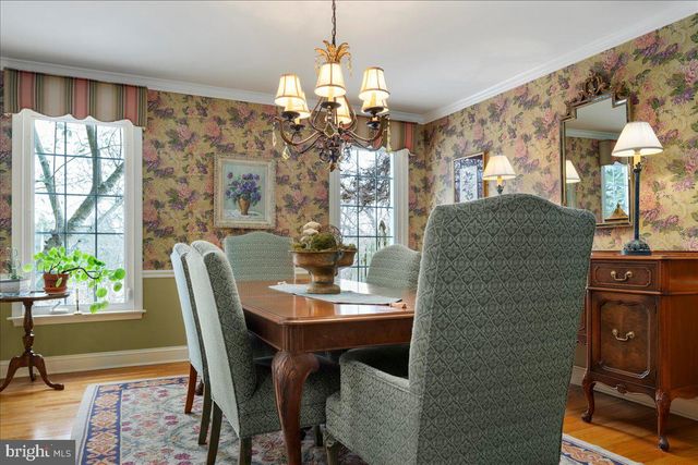 8 MILL CREEK RD, Holland, PA 18966