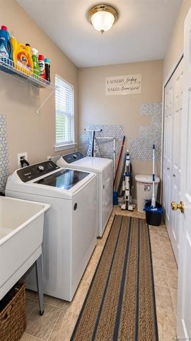 15818 E 14 Mile Road, Fraser, MI 48026