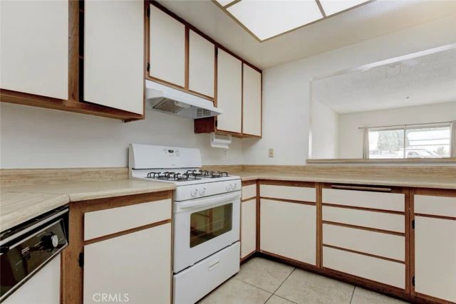 2900 Fairway Avenue 407, La Crescenta, CA 91214