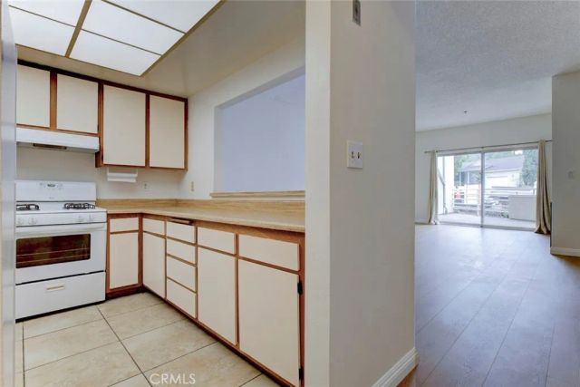 2900 Fairway Avenue 407, La Crescenta, CA 91214
