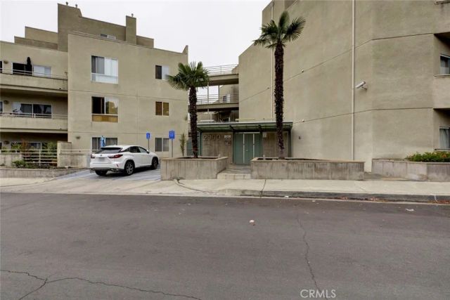 2900 Fairway Avenue 407, La Crescenta, CA 91214
