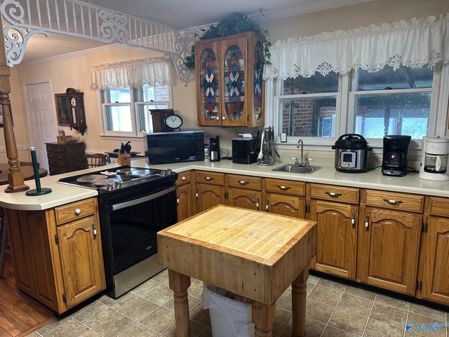 271 Myles Street, Albertville, AL 35951