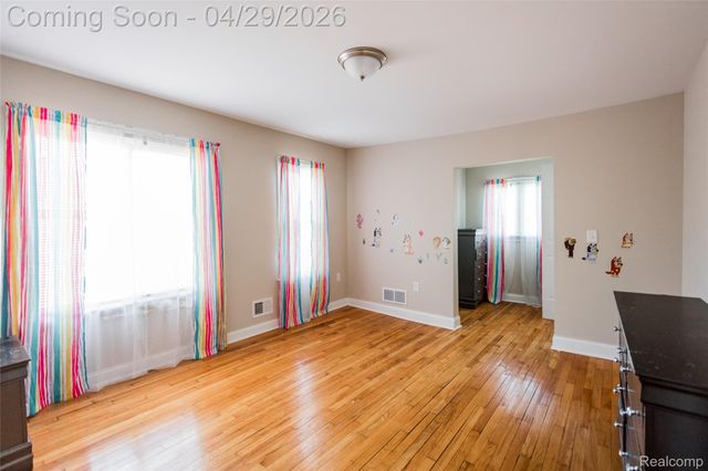 11164 E Outer Drive, Detroit, MI 48224