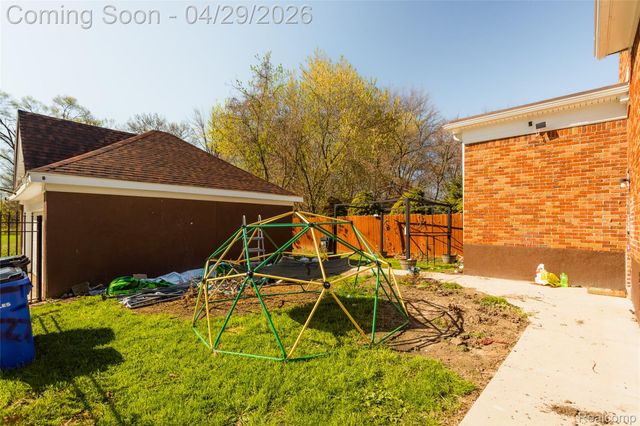 11164 E Outer Drive, Detroit, MI 48224