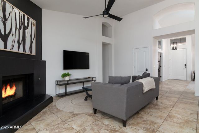 6785 E EVANS Drive, Scottsdale, AZ 85254