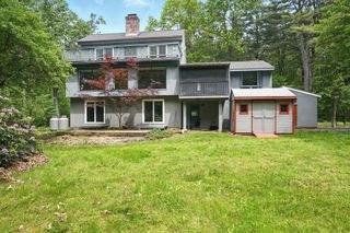 237 Shutesbury Rd, Amherst, MA 01002